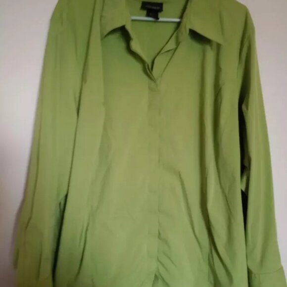 Lane Bryant Women's Plus Size 26-28 Green, Pink And Tan Button Up Shirt lot of 3 - Picture 4 of 5
